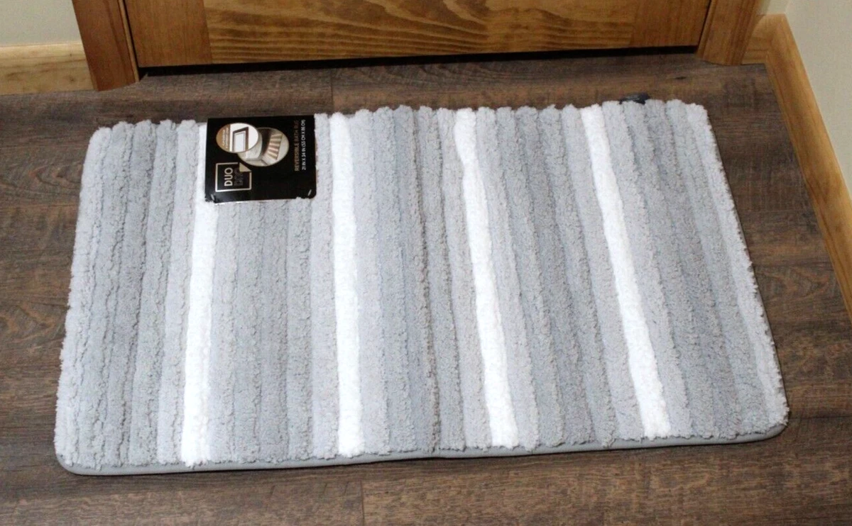 Reversible sale bath mat