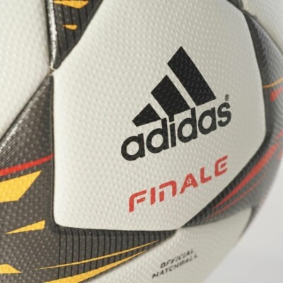 ADIDAS UEFA CHAMPIONS LEAGUE STAR OMB 2014 top quality size