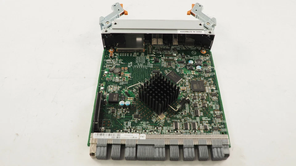 EMC Corporation SAE Disk Storage Array with 24 Bays ( no hard drives inside) - Image 4 of 4