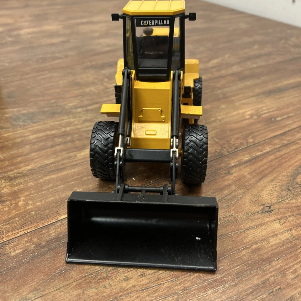 Cargador de ruedas Joal Caterpillar IT18F escala 1:25 modelo fundido a presión *caja incorrecta* Foto 3 de 4