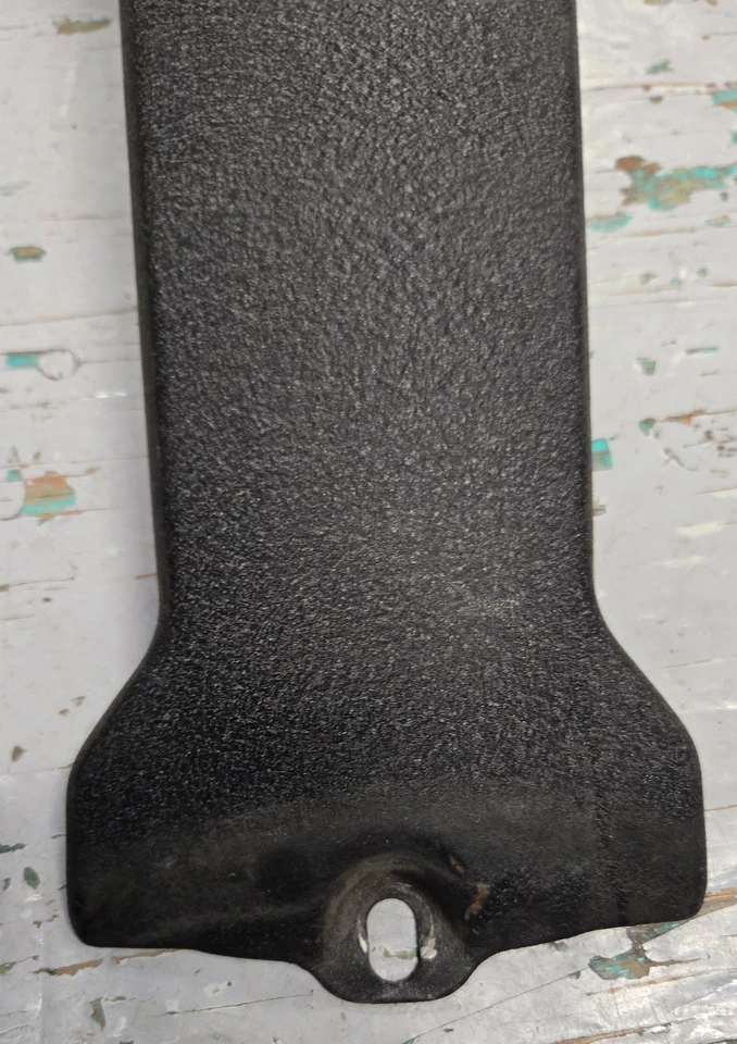 HARLEY DAVIDSON 2007 DYNA WIDE GLIDE INSTRUMENT GAUGE COVER - Image 3 of 4