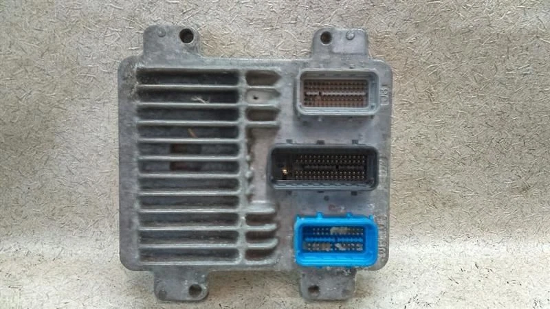 Módulo de control electrónico Motor Computer ECM 12591279 compatible con 05-06 SATURN RELAY Foto 4 de 4