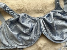 BALI MINIMIZER satin BRA comfort U padded straps 3562 LIGHT BLUE EUC Sz: 40D