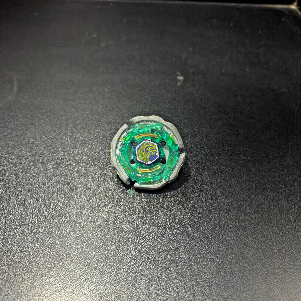 Lot Beyblade Metal Fight Takara Tomy – Toupies Et Lanceurs D’occasion, état Near Mint