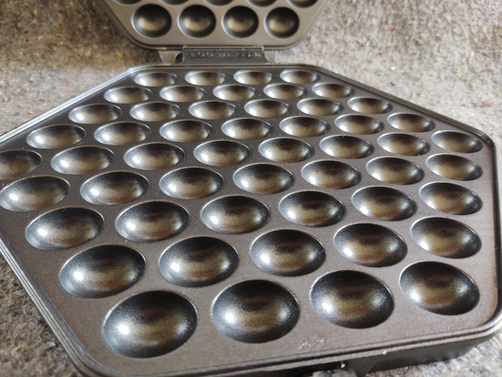 Nordic Ware egg waffle Iron Bubble Waffle pan Chinese Egg Puffle