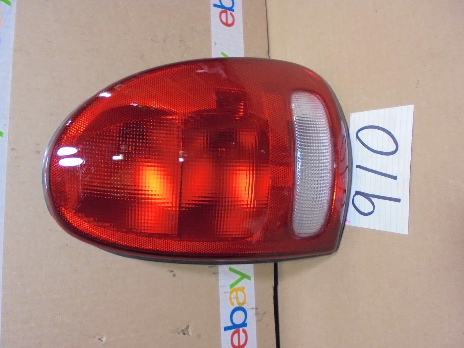 97 98 99 00 01 02 03 Durango PASSENGER Side Tail Light Used Rear Lamp #910-T