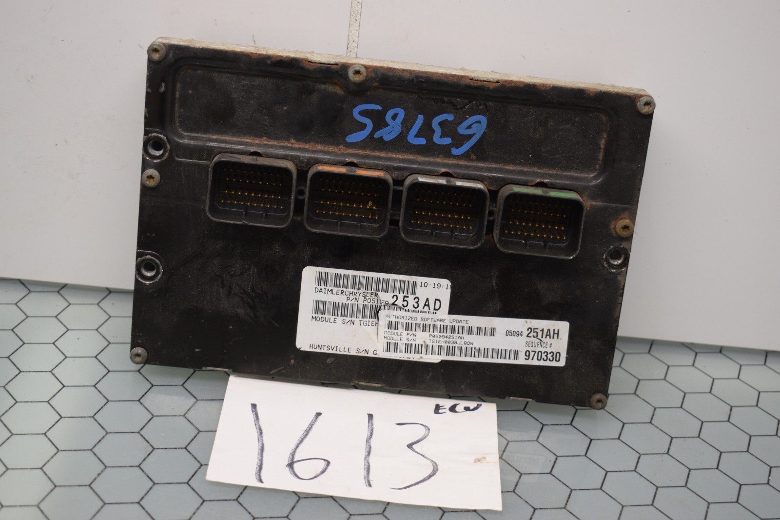 2008 08 Chrysler Town & Country  #1613 Engine Computer ECM ECU 05094251AH