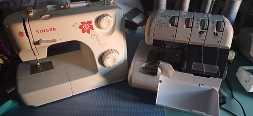 Nähmaschine Singer neu , inkl. Overlock - Bild 8 von 11
