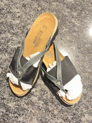 Naot Jennifer Thong Sandals Black 40/US