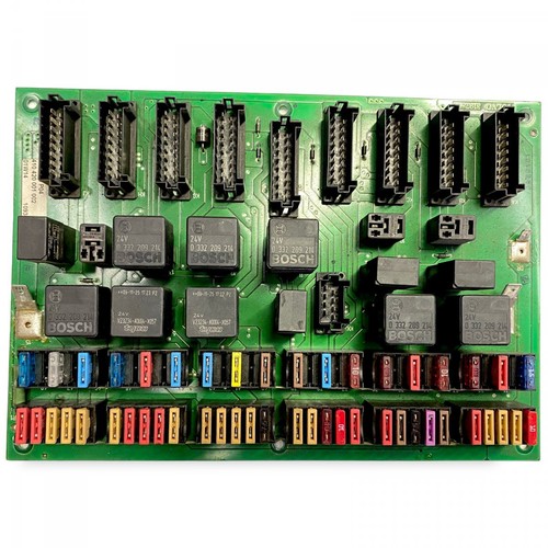 VOLVO FL, FL6, FL7, FL10, FL12, FS718 TP1858017 Fuses Circuit Board 1079459 - Picture 3 of 7