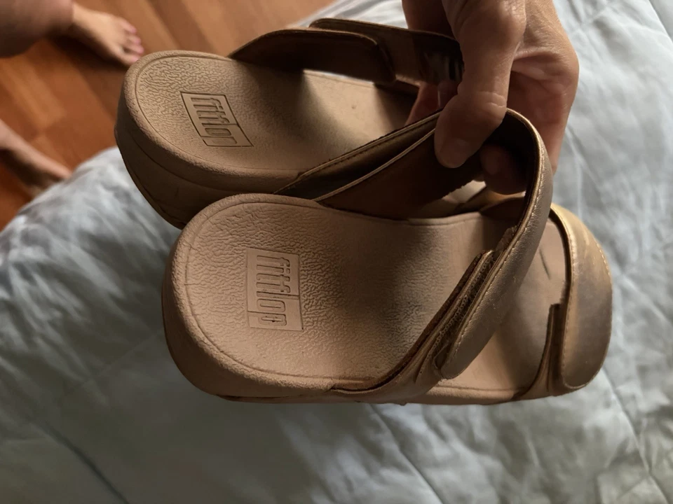 FitFlop Women's Leather Sandals Gold Size 7 - Image 4 of 4