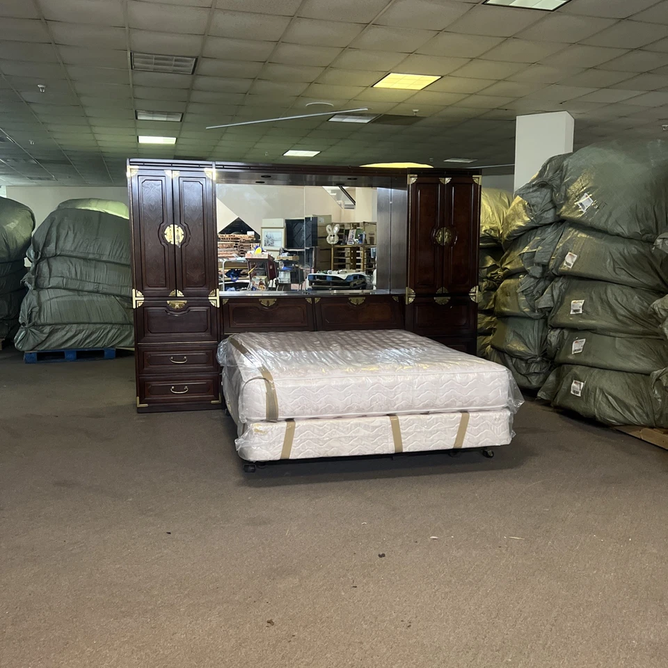 Cama e armários modulares estilo campanha Thomasville Murniture Mystique 3 seções - Imagem 3 de 4