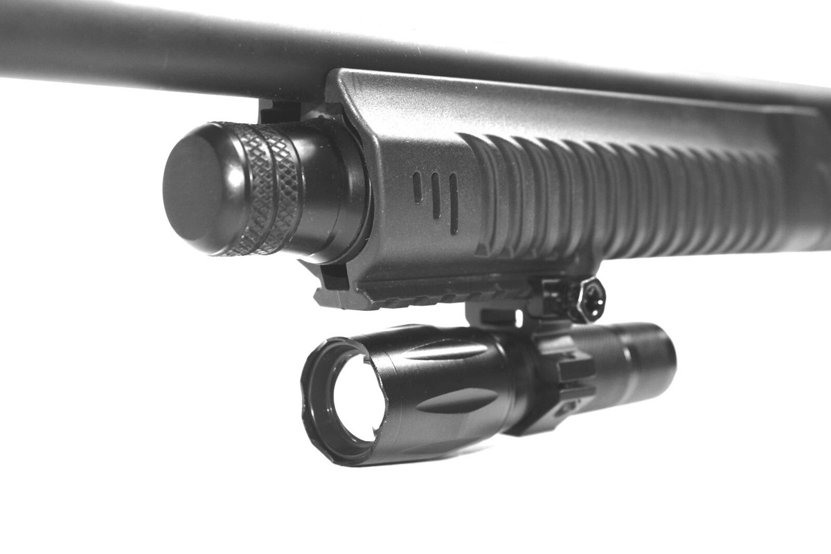 1000 Lumen Tactical Flashlight with Picatinny Rail Mount for