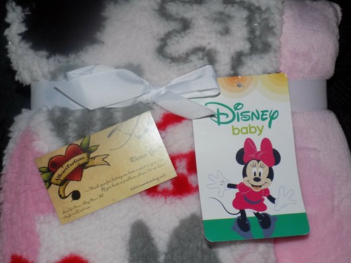 DISNEY BABY BLANKET MINNIE MOUSE SUPER SOFT SHERPA VELOUR LOGO HEAD HEART GIRL - Picture 3 of 5