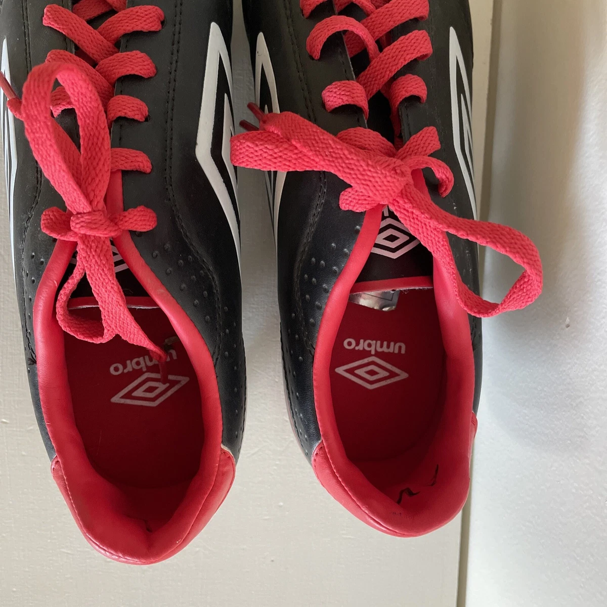 Umbro Classico Junior 6 US Eu 38.5 Firm Ground Football Soccer