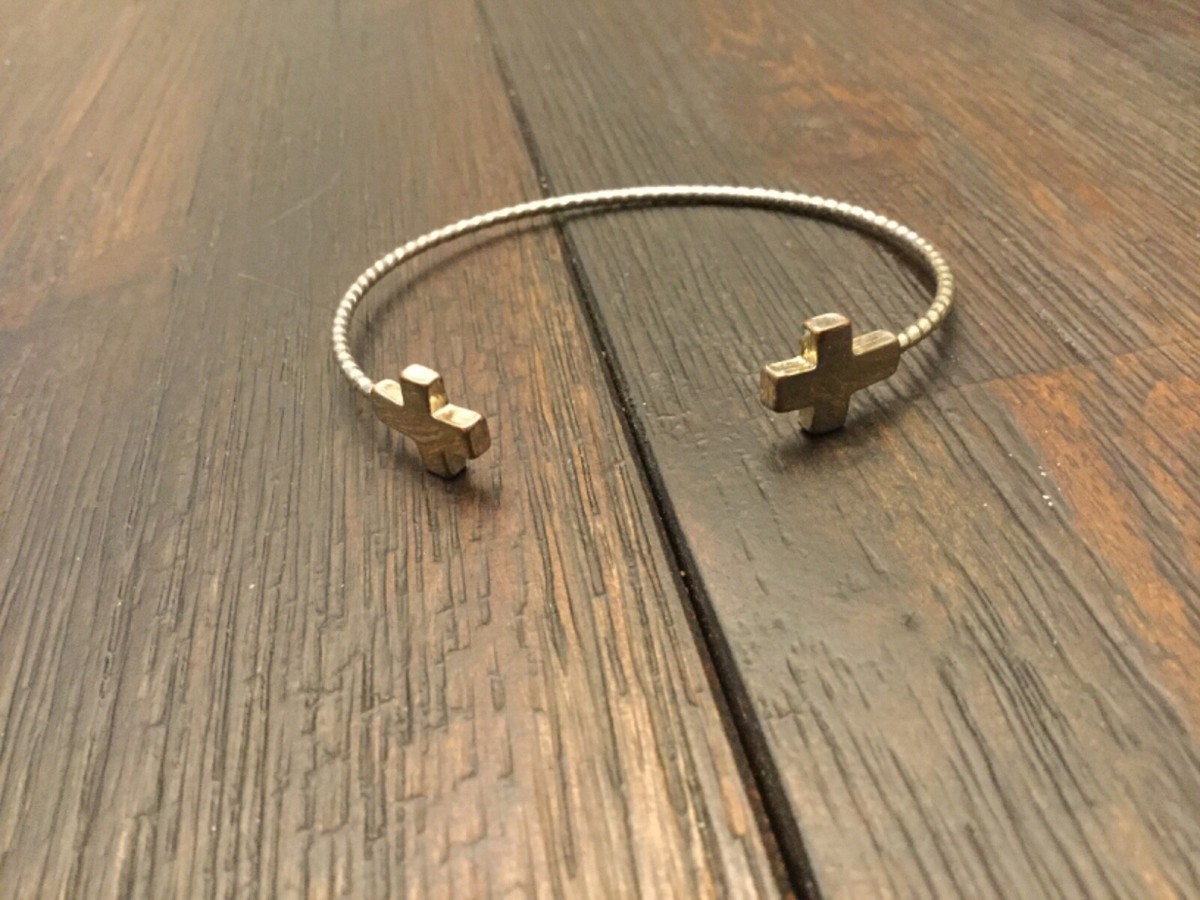 Vintage Cross Open Cuff Bracelet Chic Statement Jewelry Vintage Geometric Cross Wide Cuff Bracelet for Women Chunky  main image 2