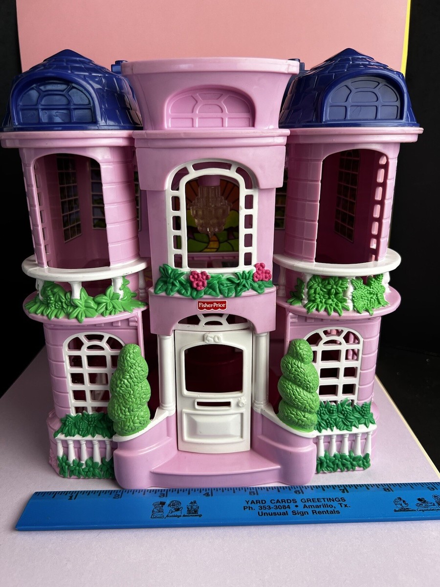 Mattel Fisher Price Sweet Streets Loving Family Doll House Pink
