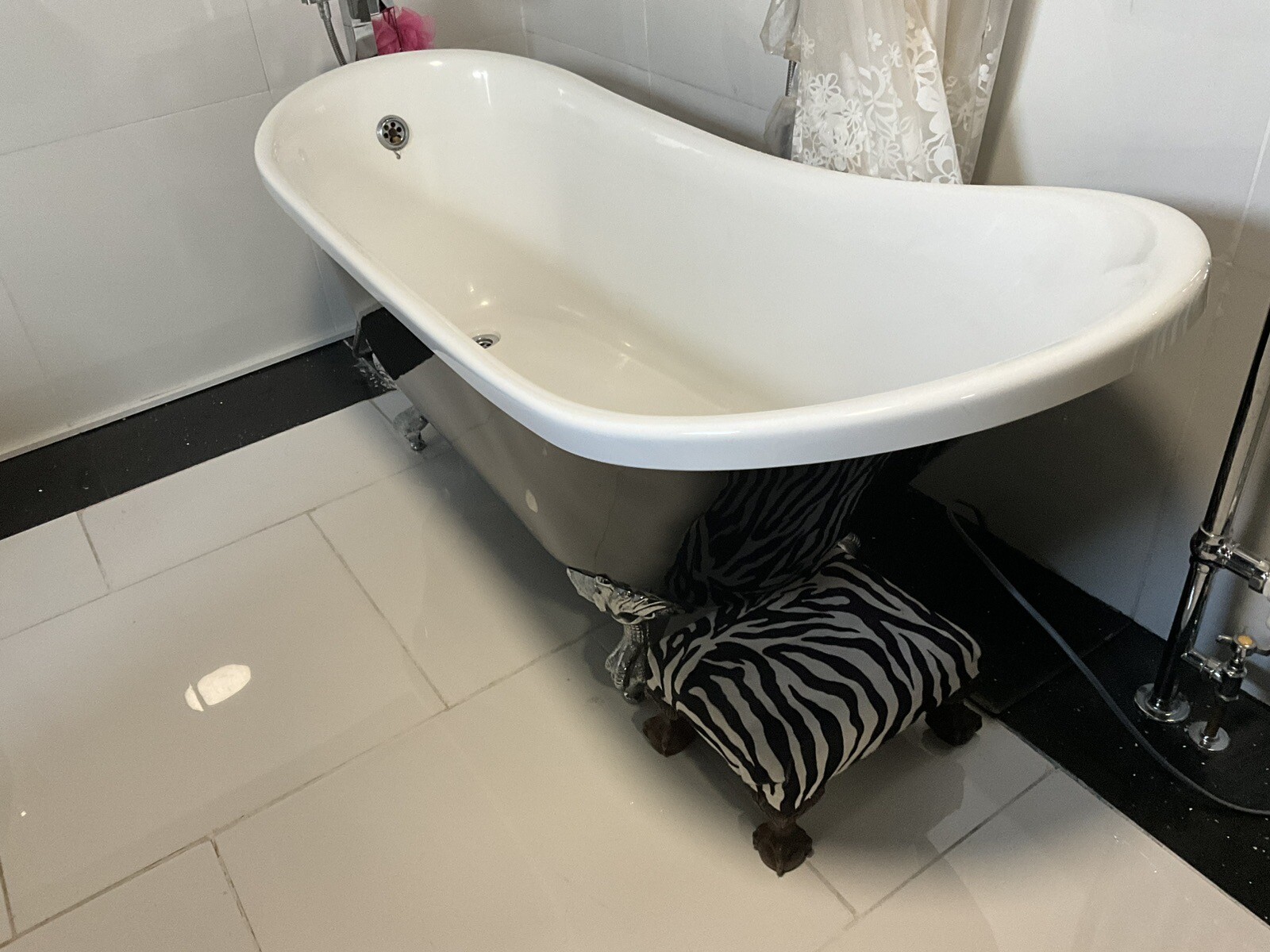 Free Standing Bath/ High Backed/ Black & White Modern Bath Not A Cast