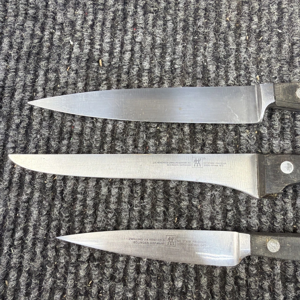 Conjunto J.A. Facas HENCKELS Alemanha sem mancha Friodur 31686-160, 31060-100 31060-140 - Imagem 2 de 3