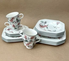MIKASA Silk Flowers 20 Piece Service for Four, Vintage EXCELLENT!
