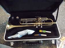 Accent Bb TR514L Student Trumpet with case EXCELLENT LOOK HERE