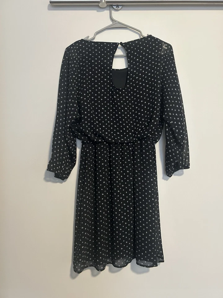 Vestido Express Talla Pequeña - Patrón Negro Blanco - Usar para Trabajar Foto 3 de 4