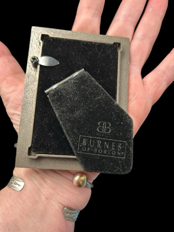 Enamel Photo Frame Burnes of Boston Easel Tabletop Cranberry & Sage Set of 2 - Image 4 of 4