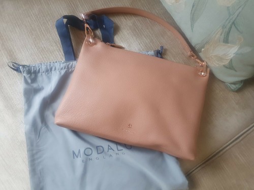 Modalu London Light Pink Nude Leather Gold Hardware Shoulder Tote Handbag Hobo - Picture 5 of 11