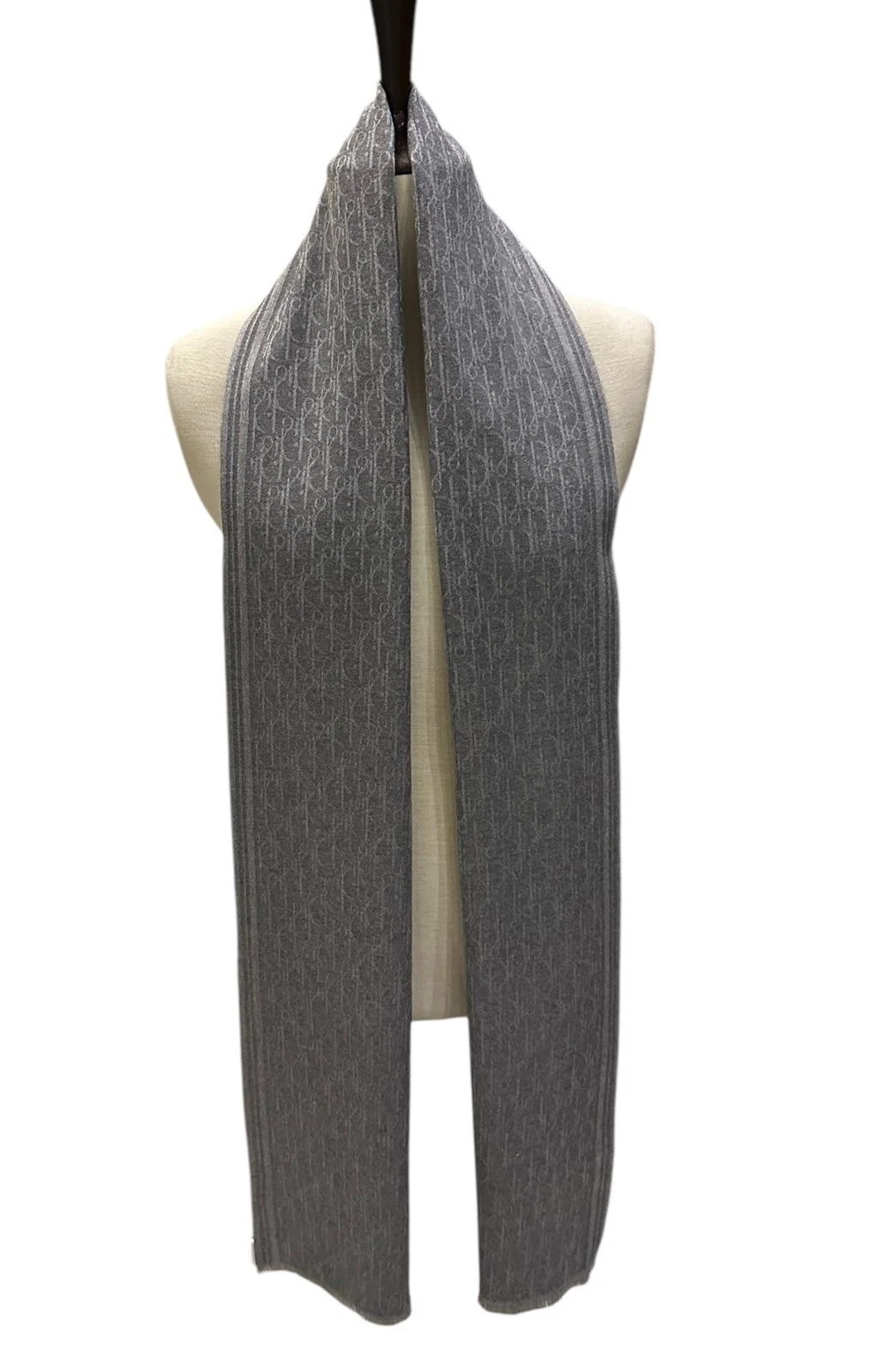 Véritable foulard unisexe Dior occasion laine/cachemire gris fabriqué en Italie 