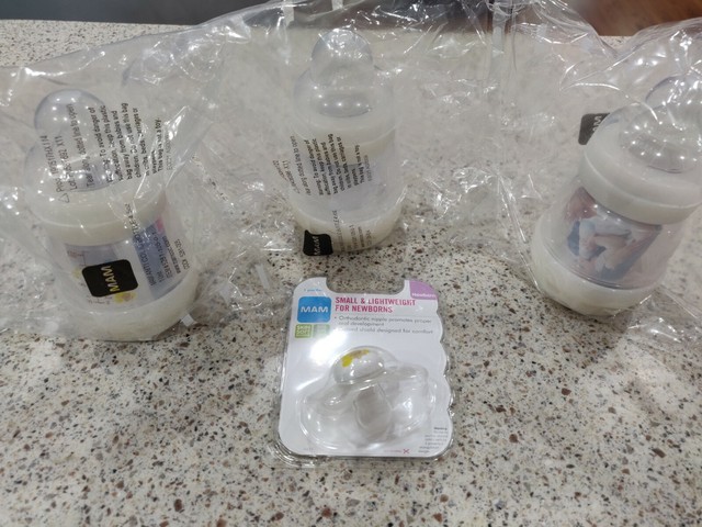 mam baby bottle set