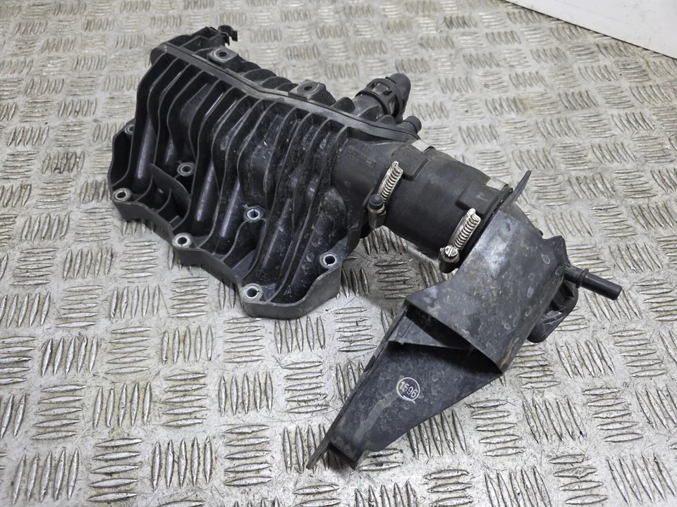 Colector de admisión Ford Focus MK3 2012-2017 Foto 2 de 4