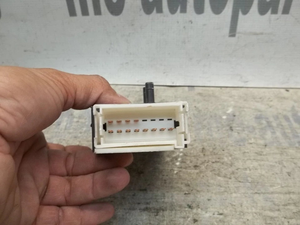 Interruptor de control del asiento delantero izquierdo Cadillac Seville 1998-2004 25646341 OEM Foto 3 de 4