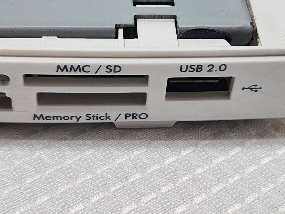 HP Card Reader with USB 2.0 & Cable 5070-0840 / 5069-7833 - Image 4 of 4