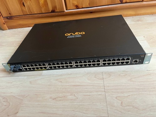 Switch Aruba 2930F JL262A PoE+ avec son câble - Afbeelding 2 van 8