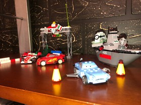 LEGO 8426 Disney Cars 2 Escape at Sea 100% Complete Set & EXTRA LEGO CARS Items!