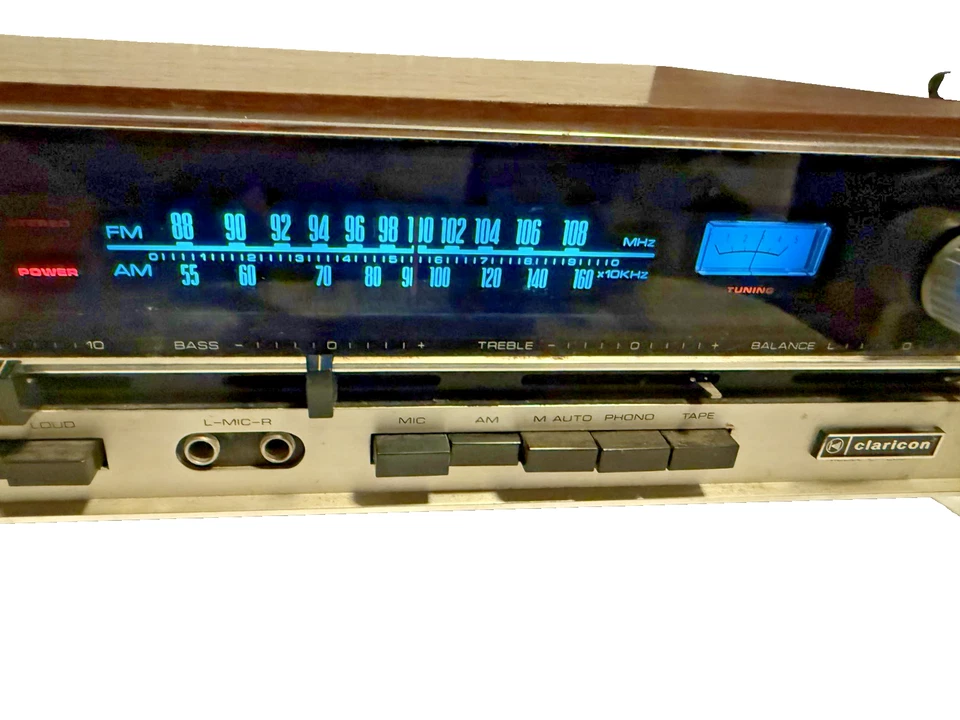 VINTAGE CLARICON AM FM 8 TRACK STEREO RECEIVER MODEL 21-050 - Image 3 of 4