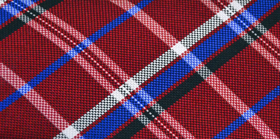 Classic Red Tartan Plaid Necktie By: Ben Sherman - Imagem 4 de 4