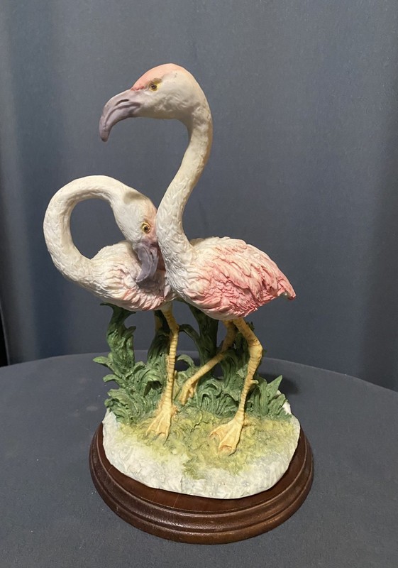 PINK & WHITE FLAMINGO BIRD COUPLE FIGURINE ON WOOD BASE 11” TALL 7” WIDE