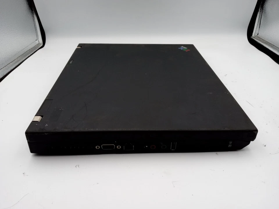 IBM ThinkPad T60 14" Laptop Intel C2D T2300 2GB RAM 30GB HDD Windows XP -RR - Image 3 of 4