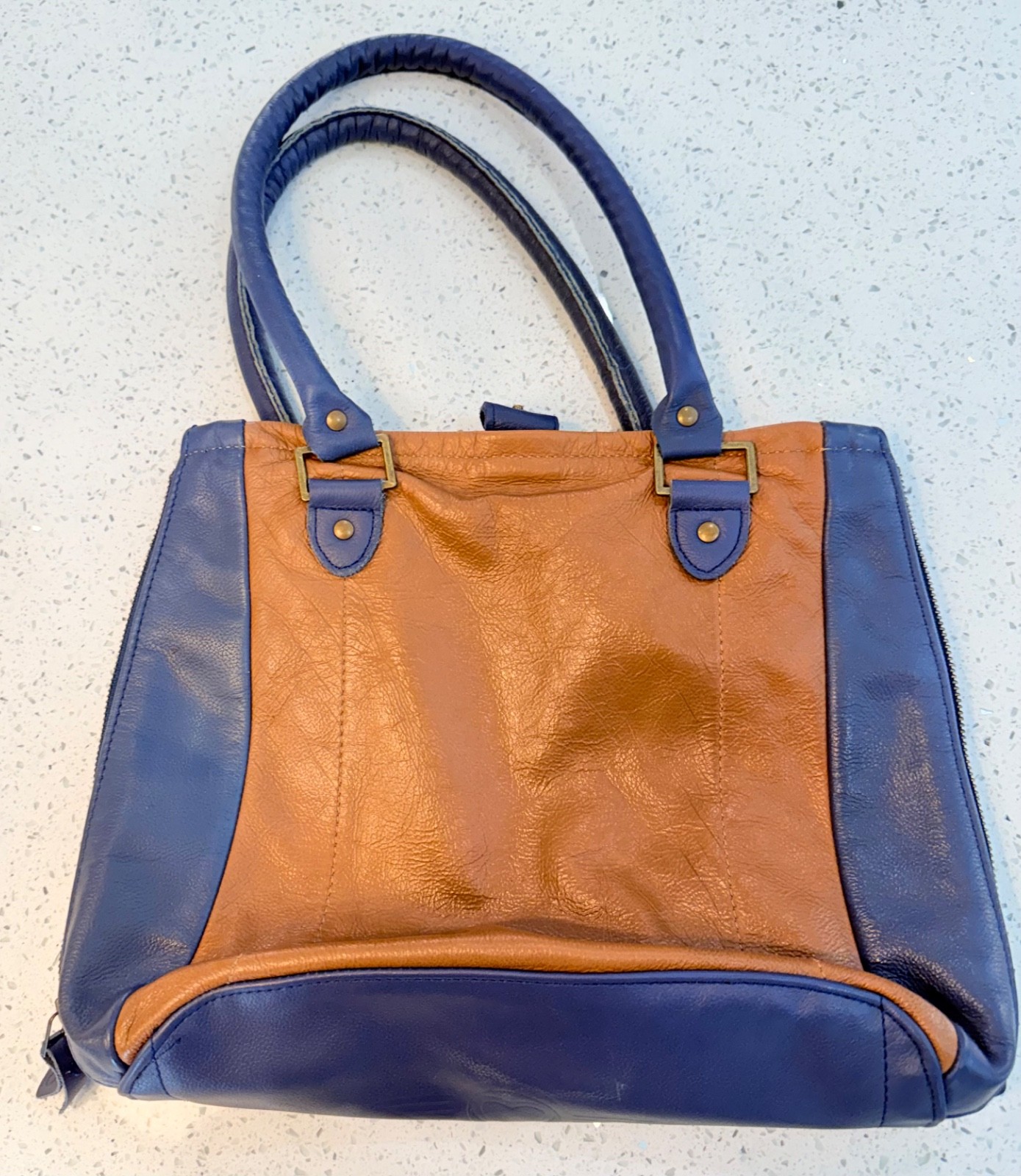 Limited Edition Looptworks In Flight Luvseat Sout… - image 1