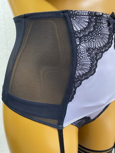 Ann Summers Waspie Straps & Höschen Set, Flieder Satin Schwarz Mesh & Spitze, UK 8? - Bild 7 von 15