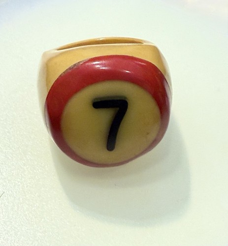 Vintage bakelite billiard #7 ring - Picture 2 of 4