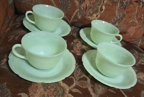 4 Vtg Fire King Jadeite Cups And 6" Saucers