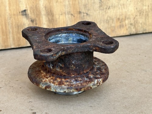 BMW E30 E28 5-Series Rear Differential Input Flange Splined 4-Bolt ...