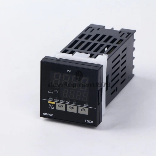 1PCS NEW Omron E5CK-AA1-302 Digital Controller
