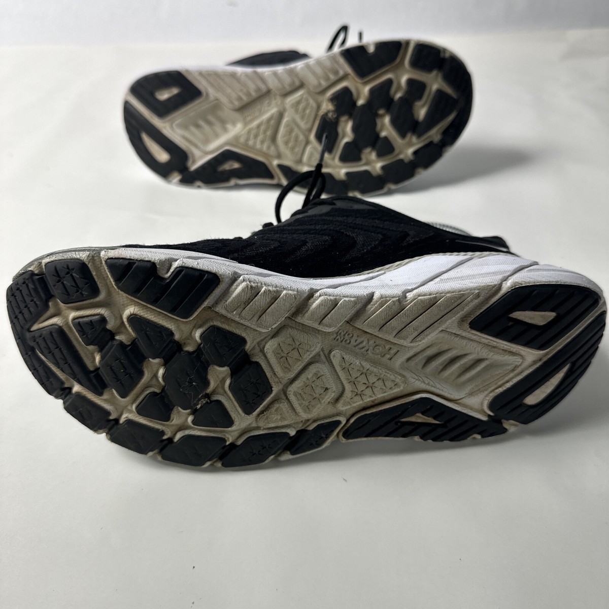 HOKA One One Arahi 6 Wide Running Shoes Black/White Men's Size 8.5