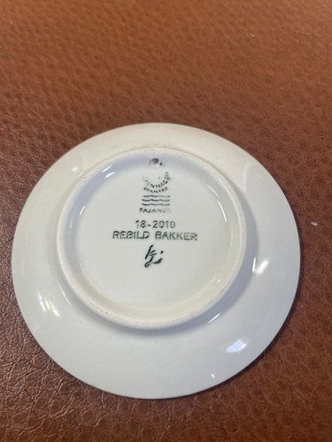 ROYAL COPENHAGEN DENMARK 18-2010 REBILD BAKKER SIGNED DISH 3.25" - Picture 3 of 4