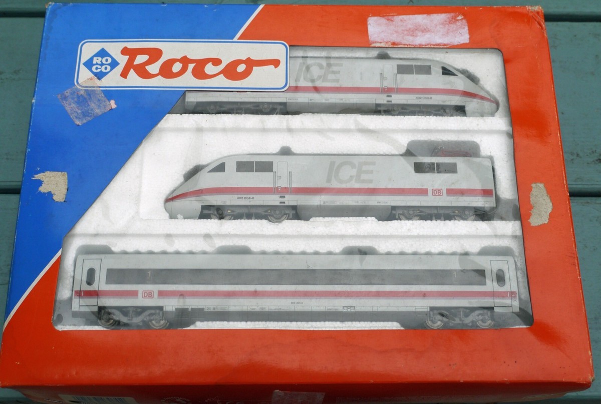 Roco Ho 1:87 DC ICE 2 Set 2 Powered 1 Passenger Set PLUS 44897 Car