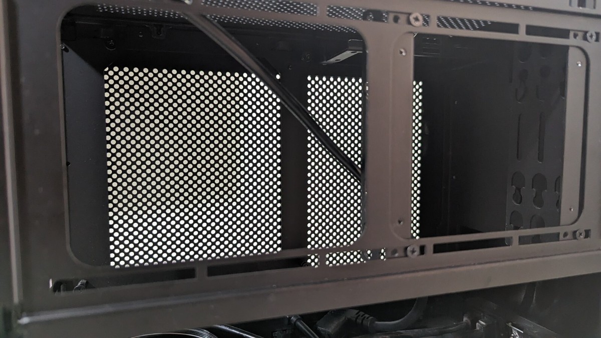NCASE M1 V6.1 BLACK Mini-ITX SFF PC Case - Matte Black | eBay NCASE M1 V6.1 BLACK Mini-ITX SFF PC Case - Matte Black | eBay