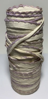 Many Yards Lavender and Natural Linen Scalloped Ric Rac Trim Vintage/Antique - Image 1 of 4